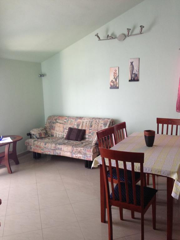 Apartments Villa Kristina Пула Стая снимка