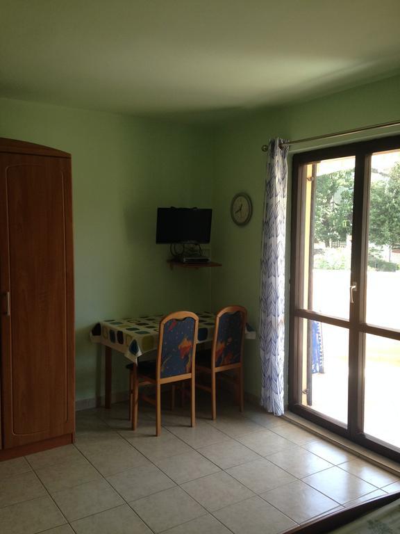 Apartments Villa Kristina Пула Стая снимка